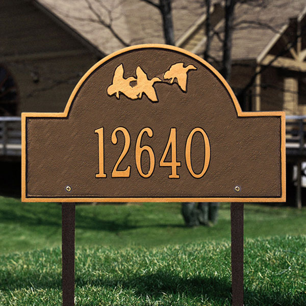 Whitehall Products LLC - WH5138 - 15 3/4"W x 9 1/4"H Flying Duck Arch One Line Lawn Plaque